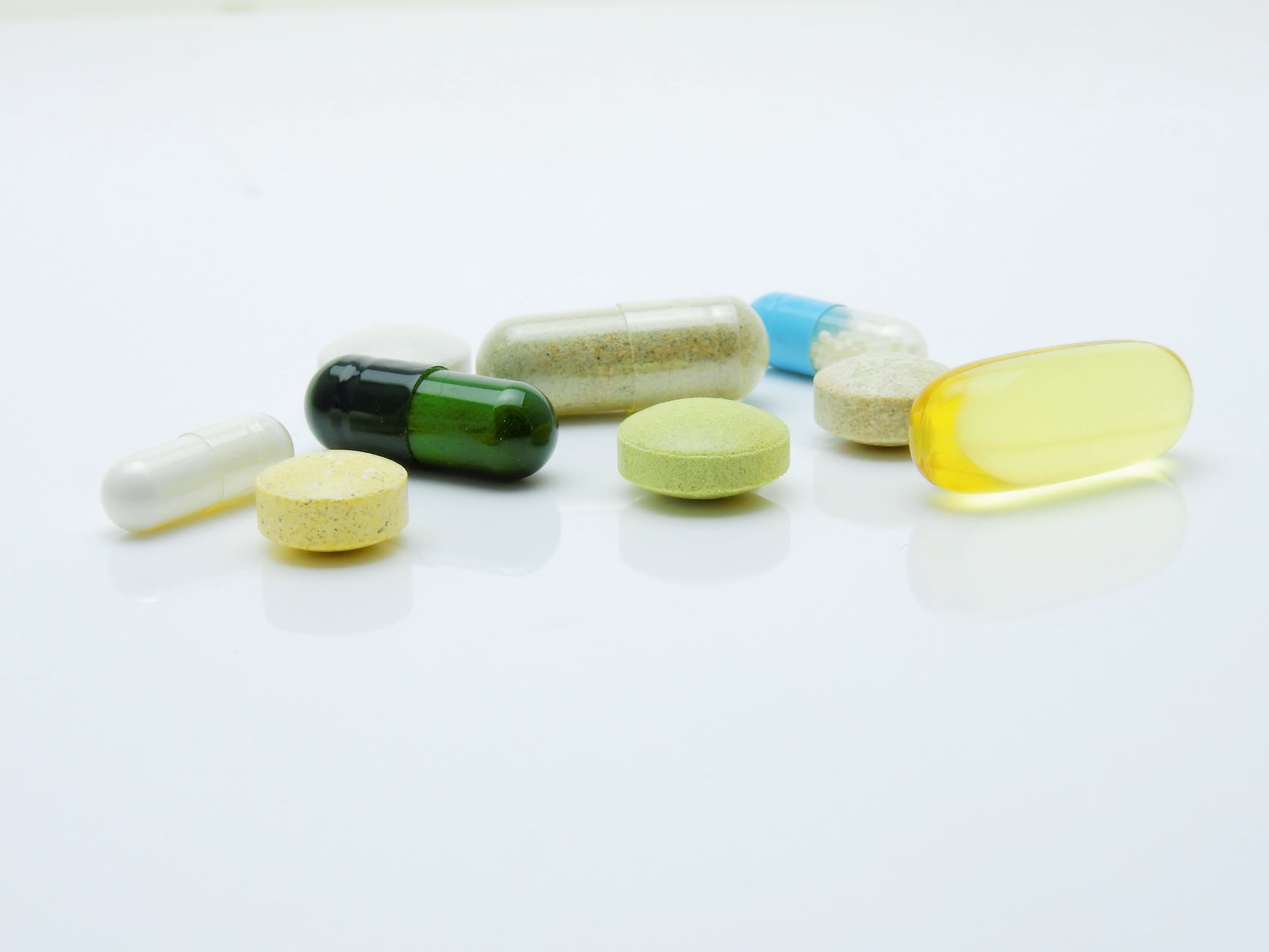close up photography of pills